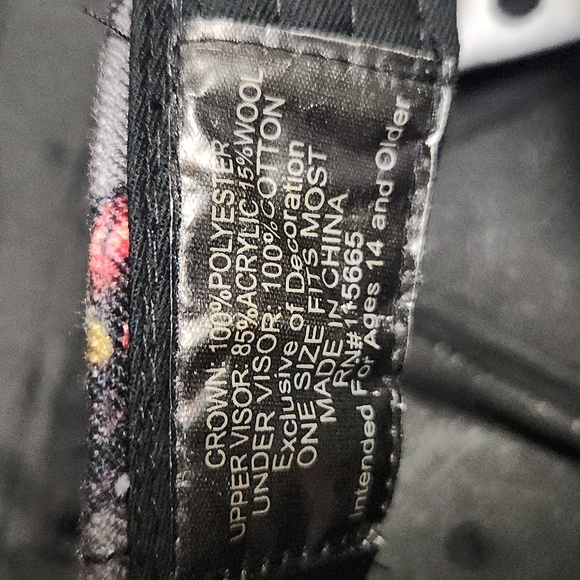 Marvel Venom Snapback Hat - Picture 5 of 7